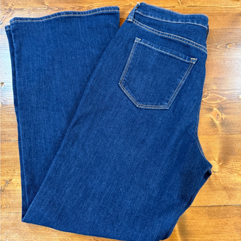 Classic Women's Dark Blue bootcut jeans
